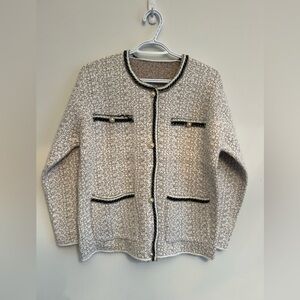 Cream brown knitted cardigan S\M